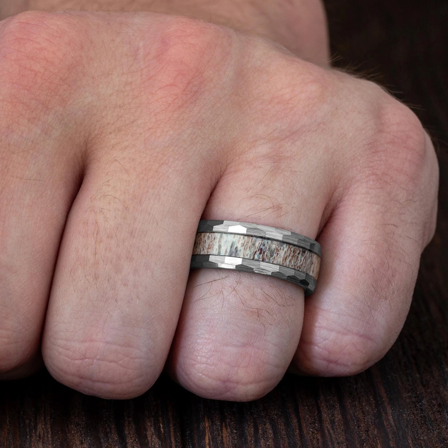 Fashion 8mm Hammered Silver Color Men Stainless Steel Rings Deer Antler Inlay Rings for Men Wedding Band Jewelry Wholesale