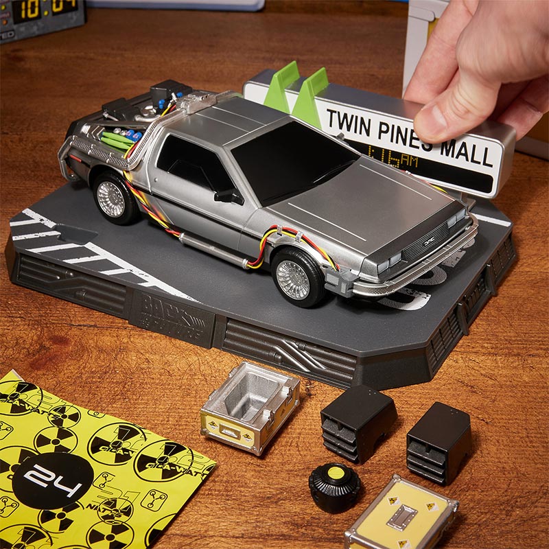 Back to the Future: Time Machine Model Kit