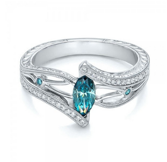 Hot European and American luxury aquamarine topaz engagement ring Lack bule