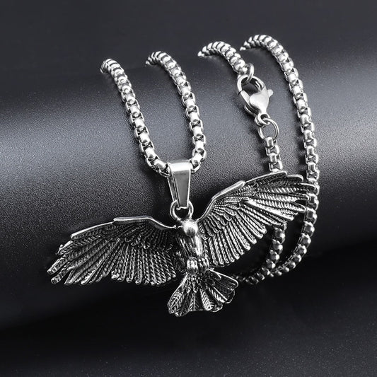 Fashion Simple Compact and Exquisite Animal Crow Raven Eagle Pendant Necklaces for Men Punk Jewelry Gift